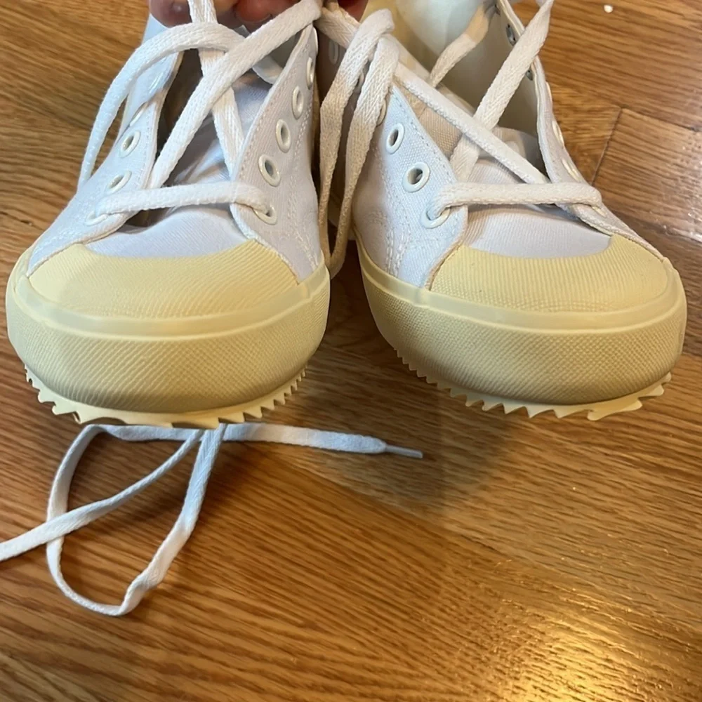 VEJA Nova High Top Canvas White Butter Sole Size 5 NIB